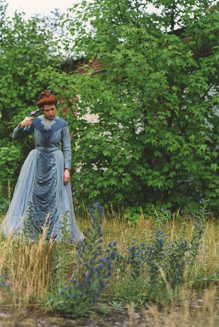 Clara Immerwahr, 1870 – 1915|deutsche Chemikerin und Pazifistin. Ihr Ehemann Fritz Haber entwickelte das Giftgas, das im Ersten Weltkrieg eingesetzt wurde. Clara Immerwahr erschoss sich aus Protest und Ohnmacht mit der Dienstwaffe ihres Mannes im Garten ihres Hauses.
