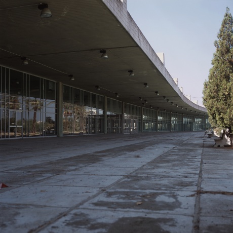 Messehallen, Tripoli, Oscar Niemeyer, Rashid Karami International Fair, 2012 |Inkjetprint auf Hahnemühle Photorag, 35 x 28 cm