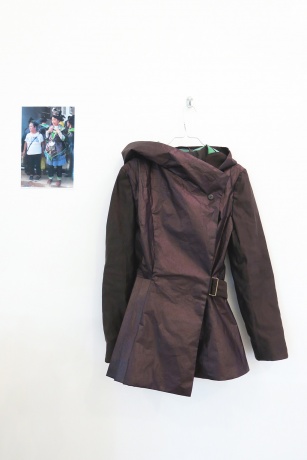 REGINE STEENBOCK|Hybrid |Jacke (1997/2019)|C-Print (2018), 30 x 20,3 cm