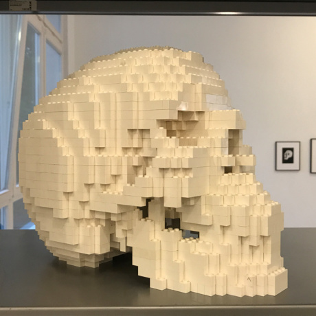 JÜRGEN STOLLHANS|Methode a. Brown, 2008|Legosteine|76 × 32 × 35 cm