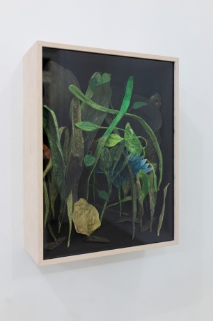 VINCENT TAVENNE|o.T., 2019|Holz, Draht, Pappmaché, Plexiglas|ca. 54 × 41,4 × 16,2 cm