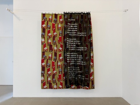 INA WUDTKE|Landlord Blues, 2016|Stoff, Tüll|2,32 m lang x 1,72 breit und 2,47 m lang x 1,27 m